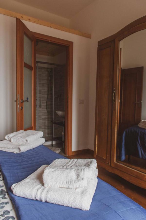 Bed And Breakfast Humus Sapiens Castiglione Chiavarese 外观 照片