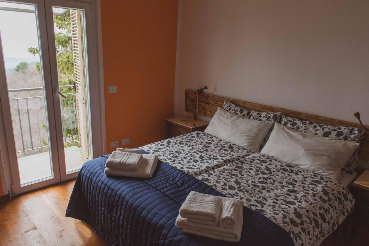 Bed And Breakfast Humus Sapiens Castiglione Chiavarese 外观 照片