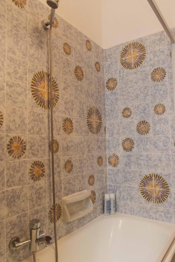 Bed And Breakfast Humus Sapiens Castiglione Chiavarese 外观 照片